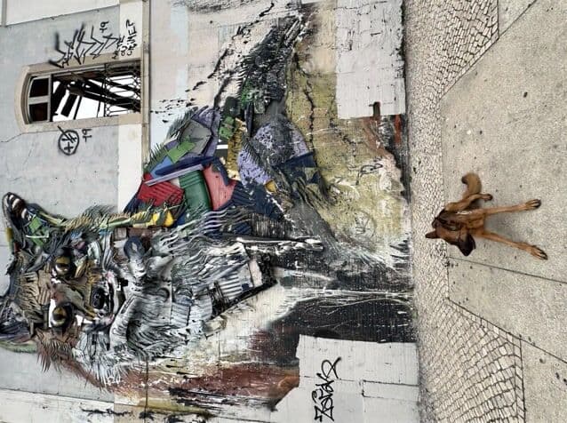 A mural transforms into a living metal animal. It leaps from the wall and walks among the people in the streets of Lisbon. 