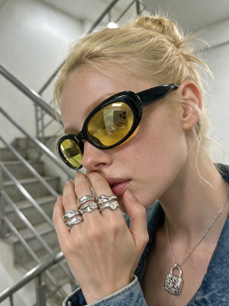 Yellow Lenses, Molten Silver